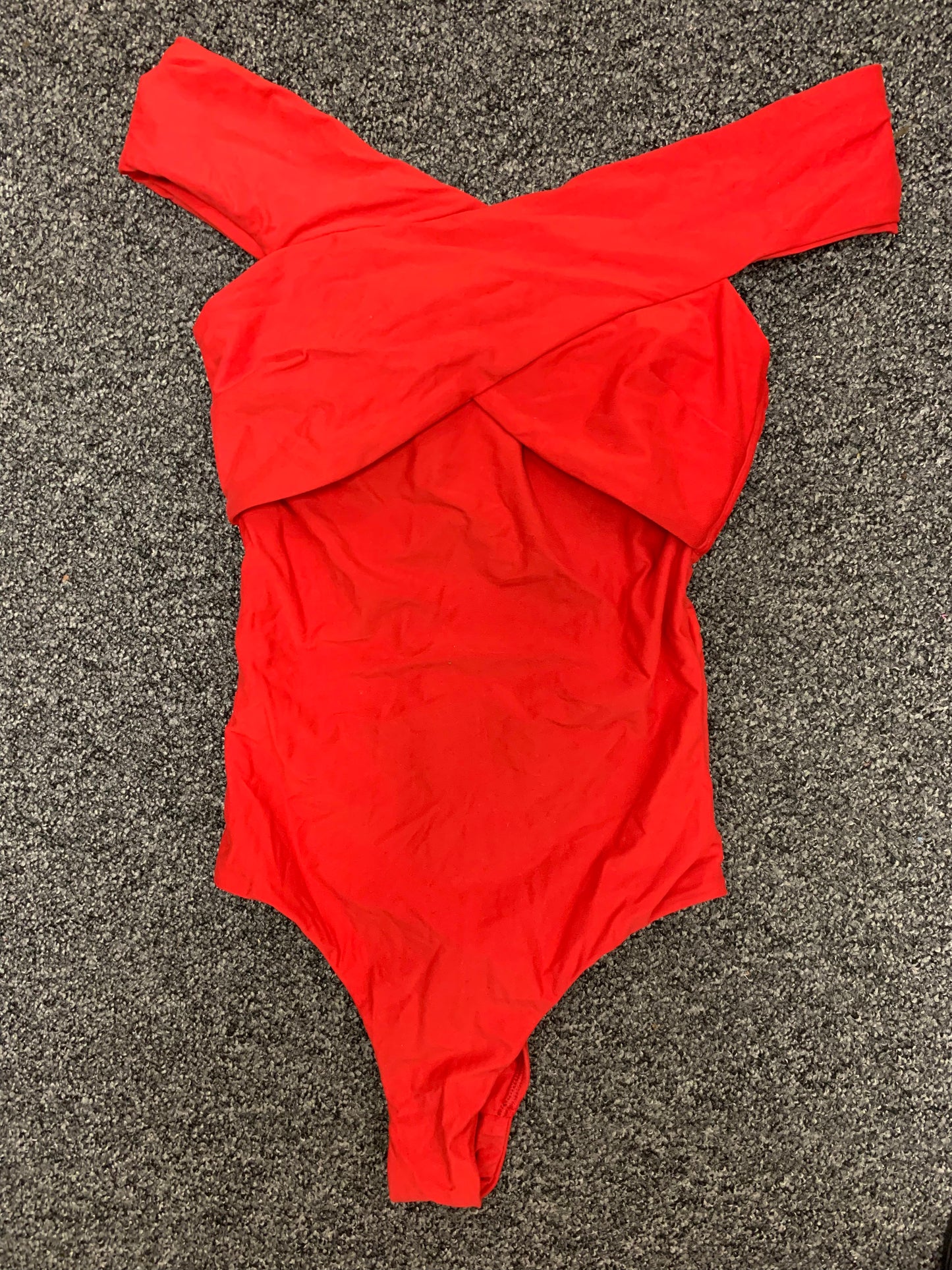 PAULA MAILLOT SAMPLE