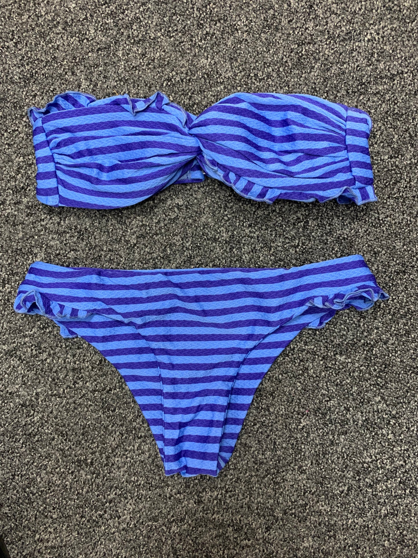 OLIVIA SET SAMPLE